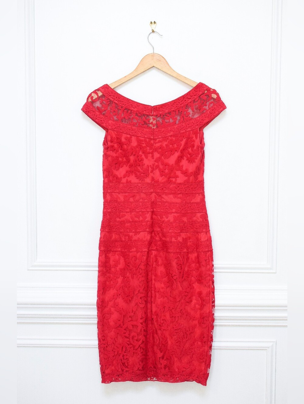 Tadashi Shoji Red Lace Cocktail Dress Cap Sleeve Sz 4 Sheath Knee Length Formal - Picture 7 of 11
